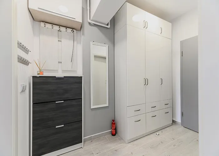 Evergreen Escape Coresi